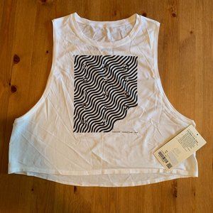 Lululemon NWT Cut Back Crop Tank SW20